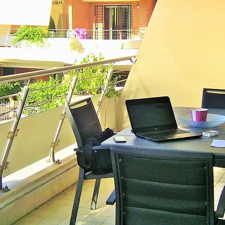 Whatsapt Apartament *